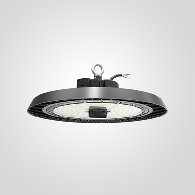 Lumière LED haute baie avec protecteur contre les surtensions de 6KV 200W IK09 Résistance aux chocs 60°/90°/120° Angle du faisceau