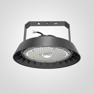 Lumière LED haute baie industrielle avec résistance aux chocs IK09 et grade imperméable à l'eau IP65